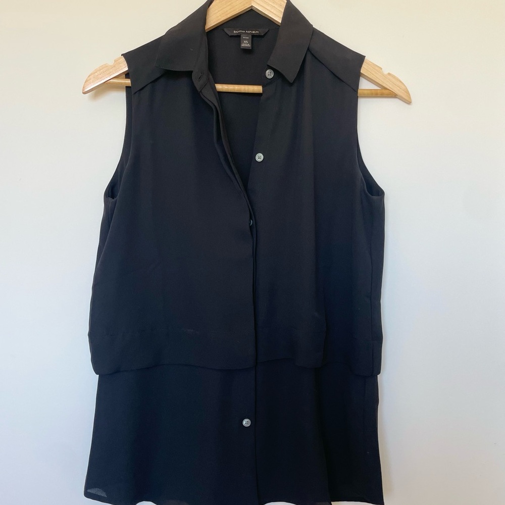 Banana Republic Black Sleeveless Layered Button-Front Blouse